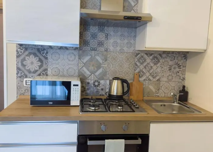 La Casa Di Samu Apartment *